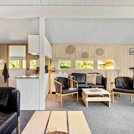Holiday home M376-vaeggerlose-stenurtvej-22