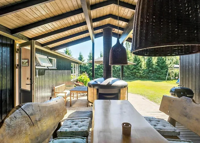 M376-vaeggerlose-stenurtvej-22 Holiday home *