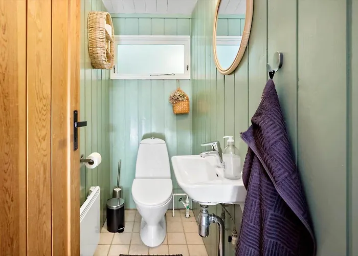 M376-vaeggerlose-stenurtvej-22 Holiday home